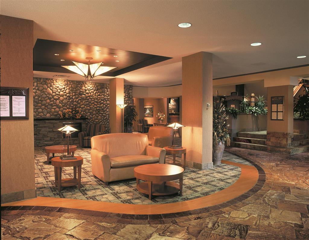 Coast Edmonton Plaza Hotel By Apa İç mekan fotoğraf