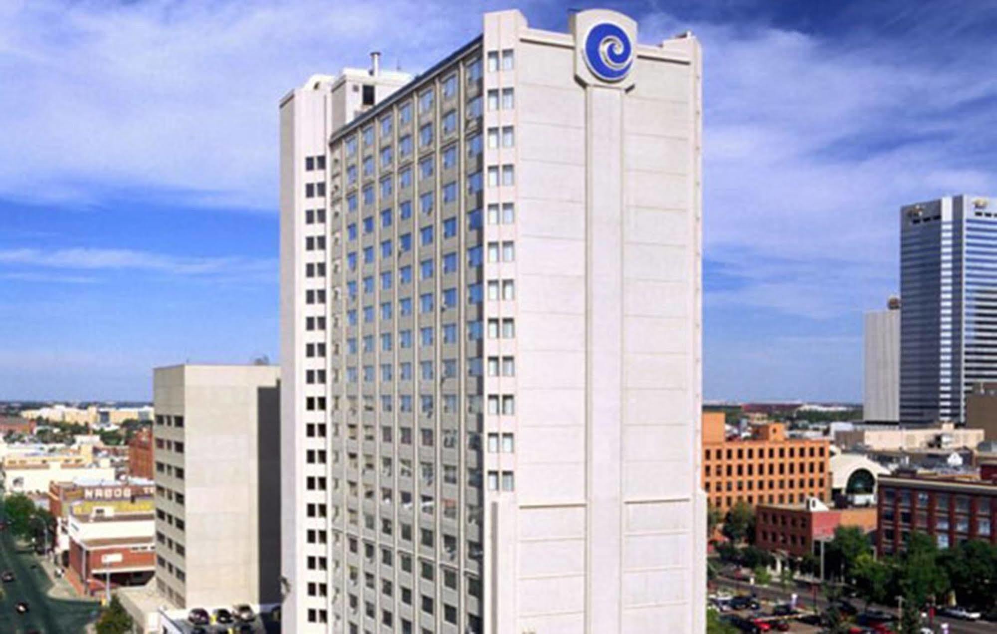 Coast Edmonton Plaza Hotel By Apa Dış mekan fotoğraf