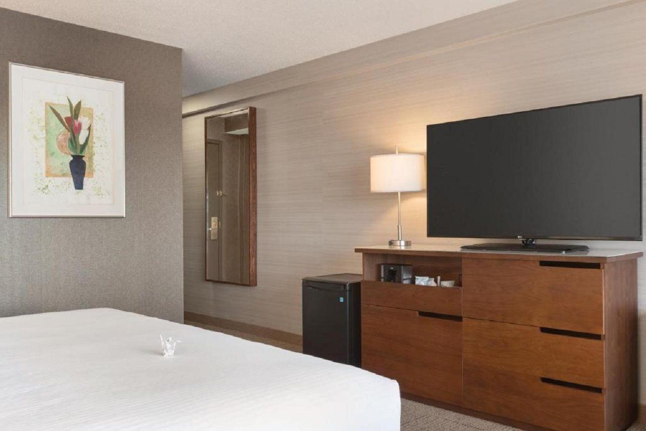 Coast Edmonton Plaza Hotel By Apa Dış mekan fotoğraf